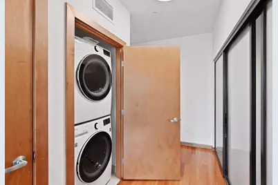 15 E Franklin Avenue #211, Minneapolis, MN 55404 - Photo 9