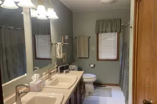 207 E Hollett St, Tracy, MN 56175 - Photo 3