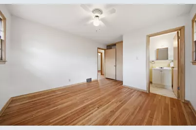 5842 Xerxes Avenue N, Brooklyn Center, MN 55430 - Photo 33