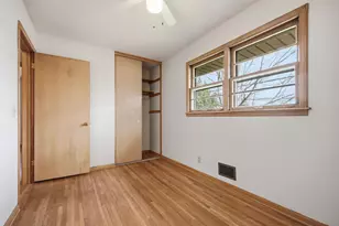 5842 Xerxes Ave N, Brooklyn Center, MN 55430 - Photo 27