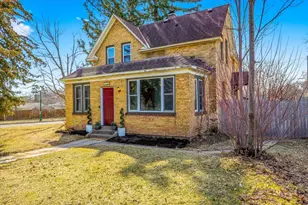 713 3rd Ave SW, Cambridge, MN 55008 - Photo 1