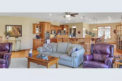 33405 Oak Ridge Avenue, Redwood Falls, MN 56283 - Photo 11