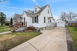 426 Webster St, Fairmont, MN 56031 - Photo 3