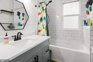 1145 Hague Ave, Saint Paul, MN 55104 - Photo 17