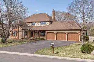 7748 W 99th St, Bloomington, MN 55438 - Photo 5