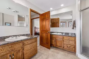 7748 W 99th St, Bloomington, MN 55438 - Photo 35