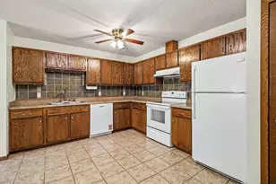 1608 106th Ave NW, Coon Rapids, MN 55433 - Photo 3