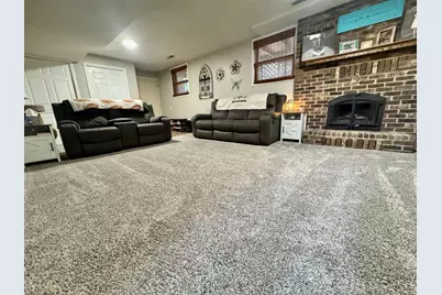 501 Hawthorne Drive, Marshall, MN 56258 - Photo 13