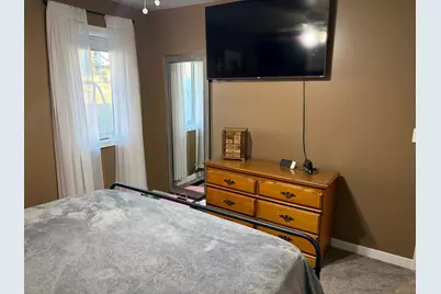 303 Quince Street SW #B, New London, MN 56273 - Photo 11