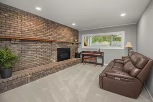 12025 Jasper Ln, Eden Prairie, MN 55347 - Photo 25