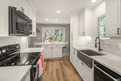 12025 Jasper Lane, Eden Prairie, MN 55347 - Photo 11