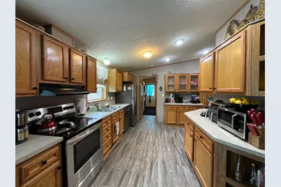 516 S Miller Avenue, Litchfield, MN 55355 - Photo 5