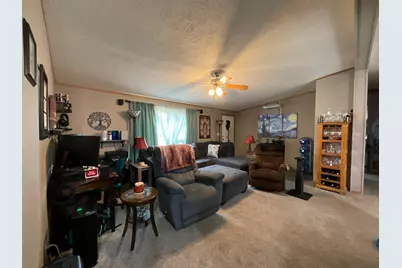 516 S Miller Avenue, Litchfield, MN 55355 - Photo 9