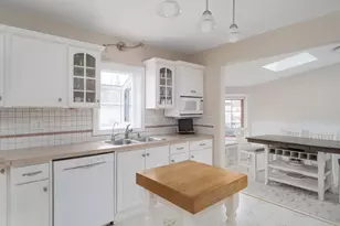 895 Parkview Ave, Saint Paul, MN 55117 - Photo 5