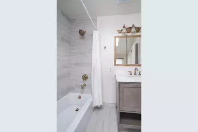 895 Parkview Avenue, Saint Paul, MN 55117 - Photo 21