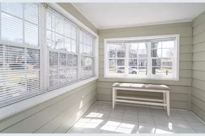 895 Parkview Avenue, Saint Paul, MN 55117 - Photo 11