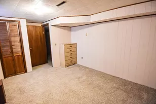 302 Sherwood Ave N, Thief River Falls, MN 56701 - Photo 19