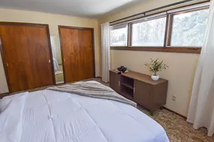 302 Sherwood Ave N, Thief River Falls, MN 56701 - Photo 15