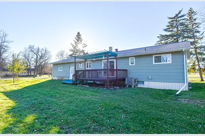 302 Sherwood Avenue N, Thief River Falls, MN 56701 - Photo 25