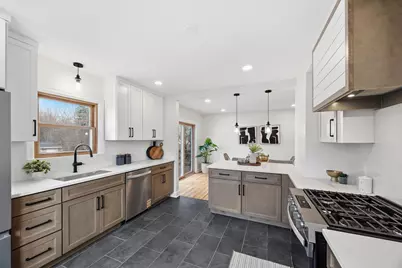 1010 Oak Ridge Road, Hopkins, MN 55305 - Photo 31