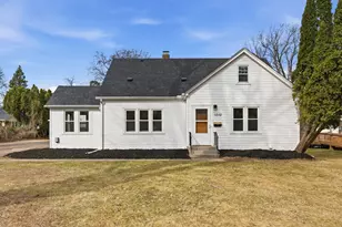 1010 Oak Ridge Rd, Hopkins, MN 55305 - Photo 1