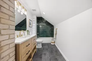 1010 Oak Ridge Rd, Hopkins, MN 55305 - Photo 17