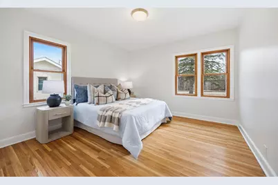 1010 Oak Ridge Road, Hopkins, MN 55305 - Photo 15