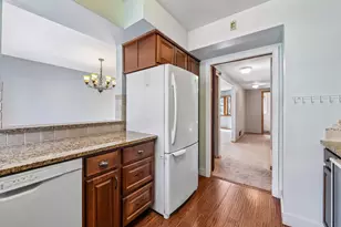 4943 Bayswater Rd, Minnetonka, MN 55345 - Photo 17