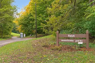 4943 Bayswater Rd, Minnetonka, MN 55345 - Photo 51