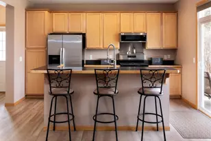 674 Ravencroft Rd, Waconia, MN 55387 - Photo 5