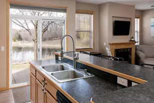 674 Ravencroft Rd, Waconia, MN 55387 - Photo 7