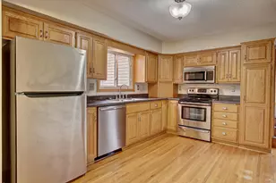 267 Hanska Ct, Shoreview, MN 55126 - Photo 11