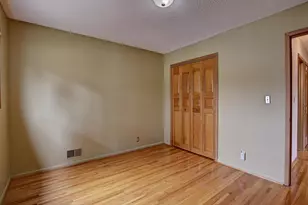 267 Hanska Ct, Shoreview, MN 55126 - Photo 25
