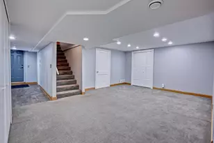 267 Hanska Ct, Shoreview, MN 55126 - Photo 29
