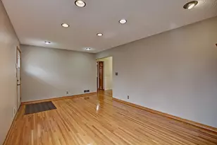 267 Hanska Ct, Shoreview, MN 55126 - Photo 7