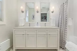 2119 E Lake Of The Isles Pkwy, Minneapolis, MN 55405 - Photo 27