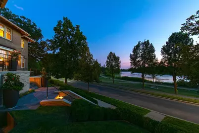 2119 E Lake Of The Isles Parkway, Minneapolis, MN 55405 - Photo 3