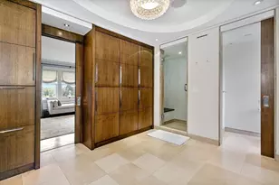 2119 E Lake Of The Isles Pkwy, Minneapolis, MN 55405 - Photo 23