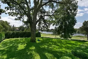 2119 E Lake Of The Isles Pkwy, Minneapolis, MN 55405 - Photo 33