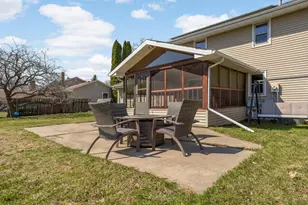 3020 Woodlark Ln, Eagan, MN 55121 - Photo 21