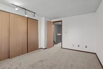 822 Woodgate Drive, Vadnais Heights, MN 55127 - Photo 13