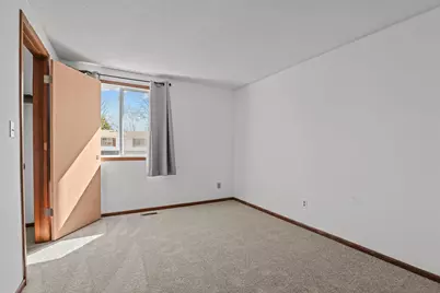 822 Woodgate Drive, Vadnais Heights, MN 55127 - Photo 15