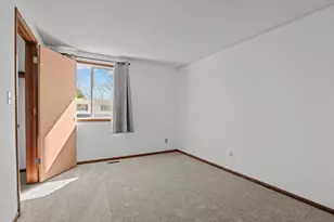 822 Woodgate Dr, Vadnais Heights, MN 55127 - Photo 15