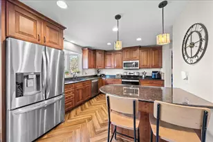 139 Ridge Way, Mahtomedi, MN 55115 - Photo 9