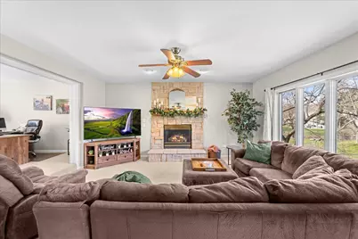 139 Ridge Way, Mahtomedi, MN 55115 - Photo 7