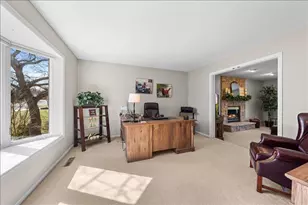 139 Ridge Way, Mahtomedi, MN 55115 - Photo 5