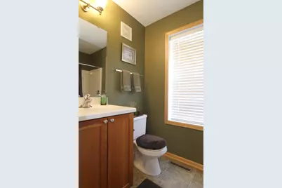 15561 Dunraven Drive, Apple Valley, MN 55124 - Photo 21