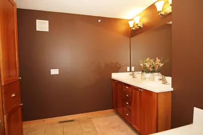 15561 Dunraven Drive, Apple Valley, MN 55124 - Photo 19