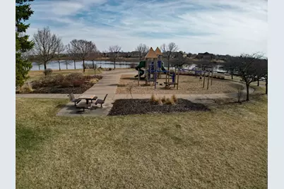 15561 Dunraven Drive, Apple Valley, MN 55124 - Photo 27