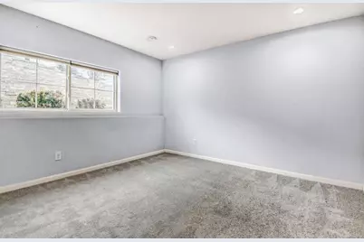 2214 Gateway Curve, North Saint Paul, MN 55109 - Photo 23